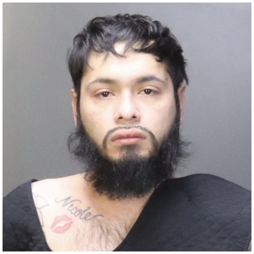 Adrián Rodríguez González de 27 años, se encuentra en la cárcel del condado de McLennan.