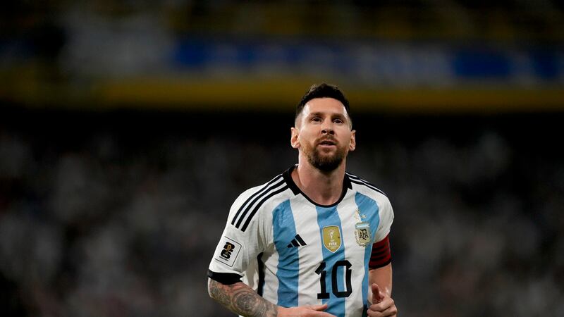Messi busca su primer gol ante Brasil en las eliminatorias; los anfitriones buscan esquivar...