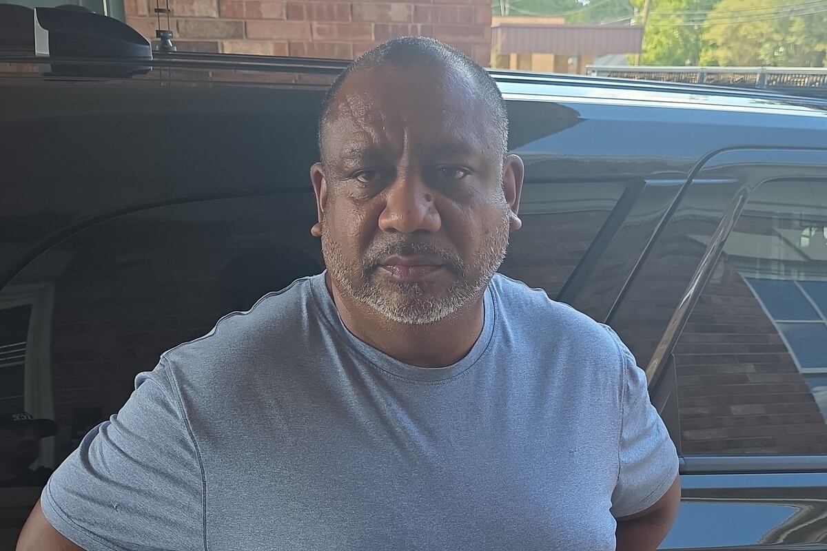 preloaded gallery image