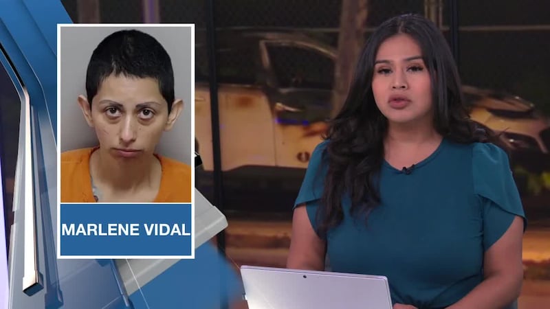 Una madre de Texas es acusada tras hallarse a sus hijos muertos dentro de un coche calcinado.